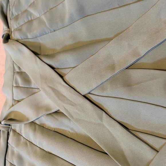 ModCloth Purely Pretty Pleated Midi Skirt, Sage, Size S - Picture 4 of 4